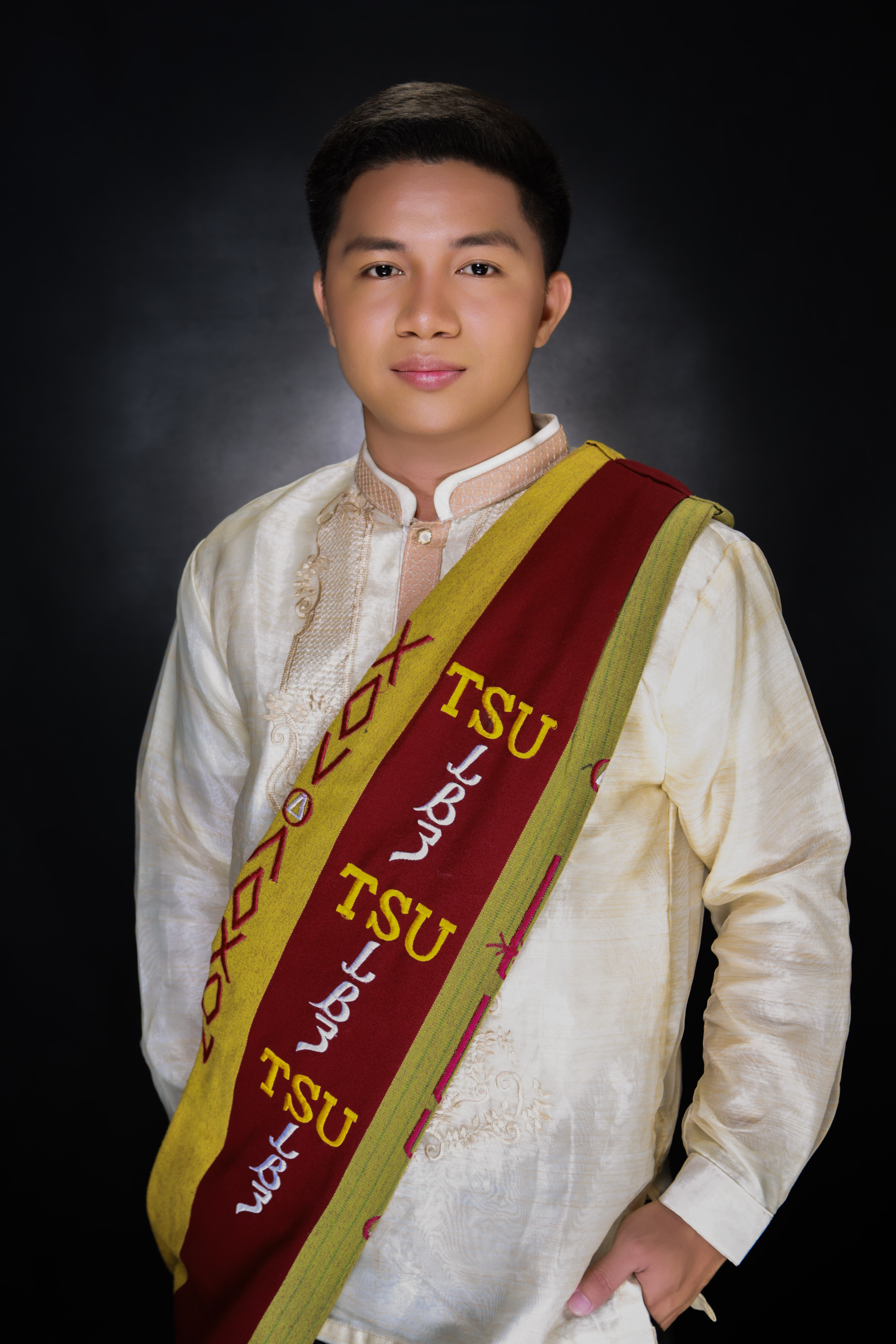 Alwyn Ghian Ladislao Hover